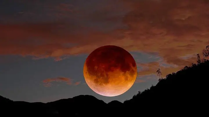 Por el EclipSE, la SuperLuna y el EquiNOccIO…y tú.